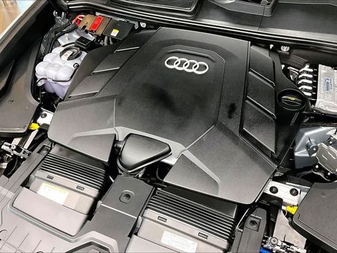 Certified 2026 Audi Q8 Prestige AWD/4WD image 31