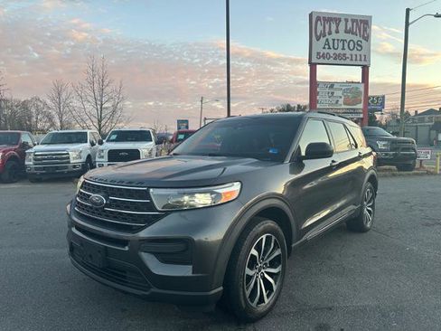 Used 2020 Ford Explorer XLT w/ Comfort Package image 9