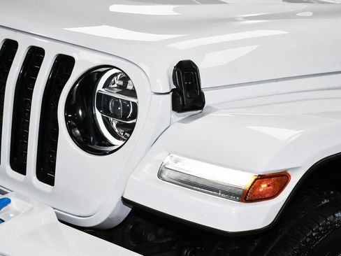 Used 2022 Jeep Wrangler Unlimited Sahara image 67