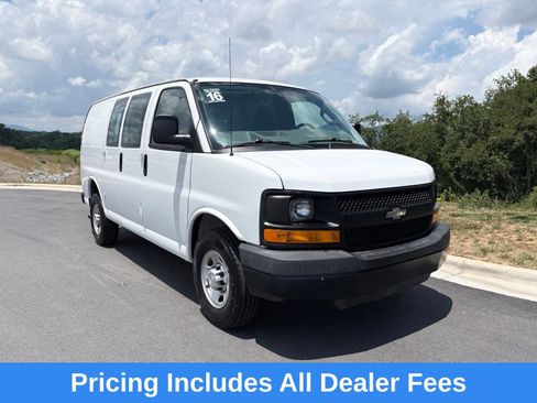 Used 2016 Chevrolet Express 2500 RWD image 1