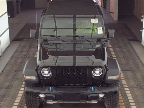 Used 2023 Jeep Wrangler Unlimited w/ Sun & Screen Package AWD/4WD image 2