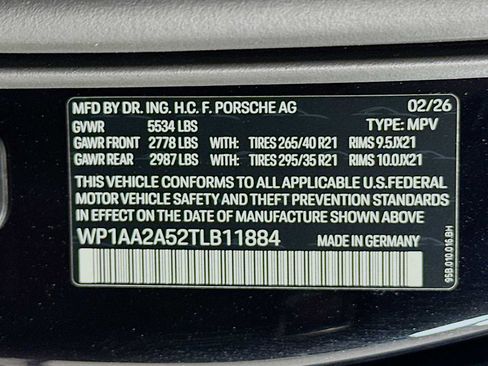 New 2026 Porsche Macan AWD/4WD image 33