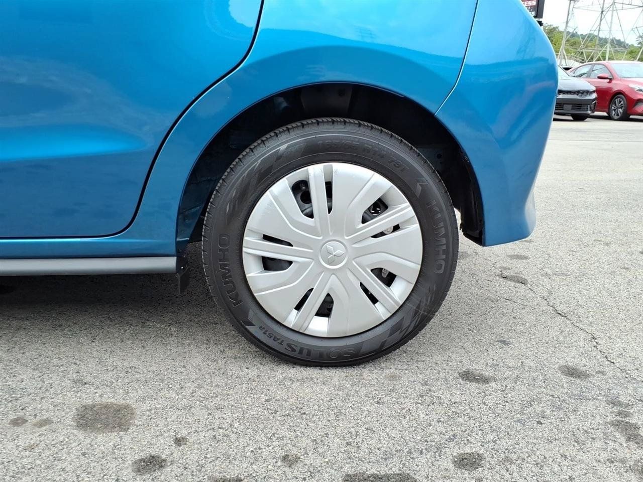 Used 2024 Mitsubishi Mirage ES FWD image 5