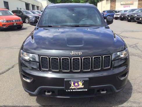 Used 2016 Jeep Grand Cherokee Laredo 75th Anniversary AWD/4WD image 3