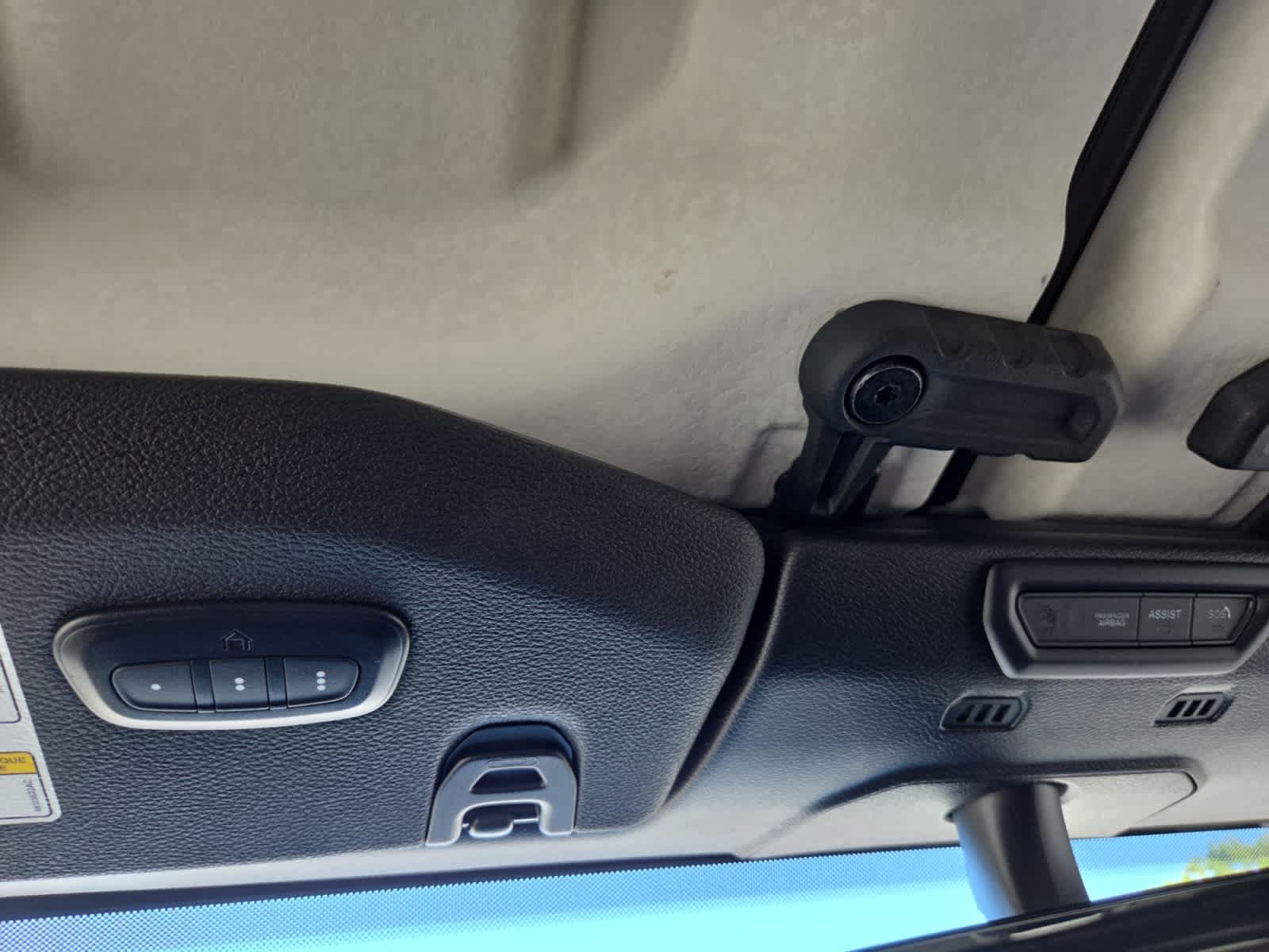 Used 2023 Jeep Wrangler Unlimited w/ Cold Weather Group AWD/4WD image 24
