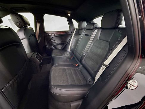 New 2025 Porsche Macan GTS image 17