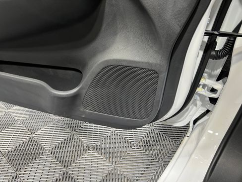 New 2025 Nissan Versa SV w/ Trunk Package image 27