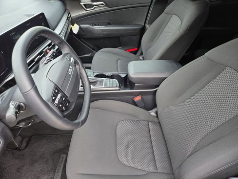 New 2026 Kia Sportage LX w/ LX Convenience Package image 10