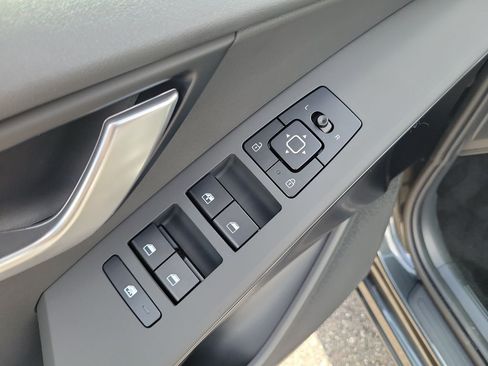 New 2026 Kia Niro LX FWD image 20