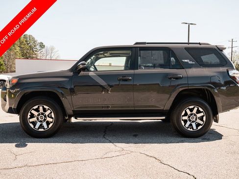 Certified 2024 Toyota 4Runner TRD Off-Road Premium w/ Off Road Premium Plus Package AWD/4WD image 4