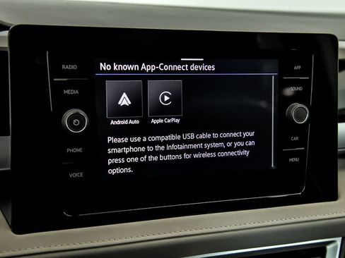 New 2026 Volkswagen Taos SE AWD/4WD image 14