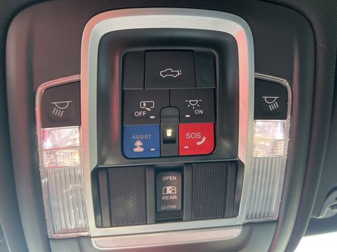 Used 2022 RAM 1500 Laramie image 22