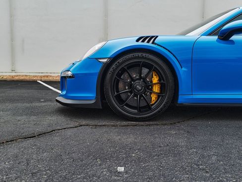 Used 2016 Porsche 911 GT3 RS image 3