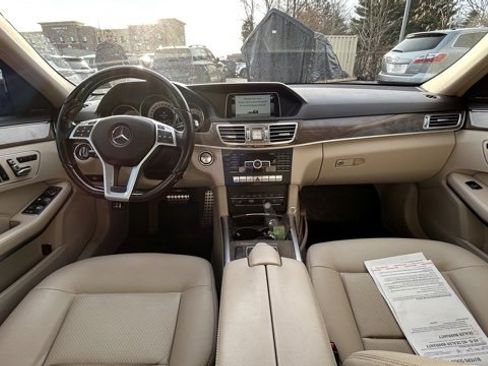 Used 2015 Mercedes-Benz E 350 4MATIC Wagon image 4