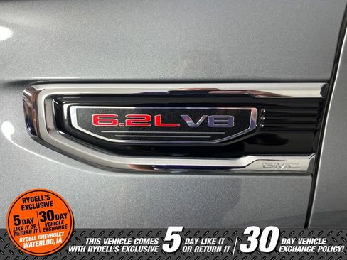 Used 2022 GMC Sierra 1500 Denali w/ Denali Premium Package AWD/4WD image 13