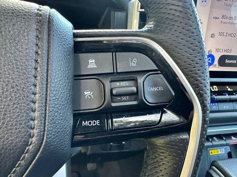 Used 2023 Toyota Tundra Platinum AWD/4WD image 38