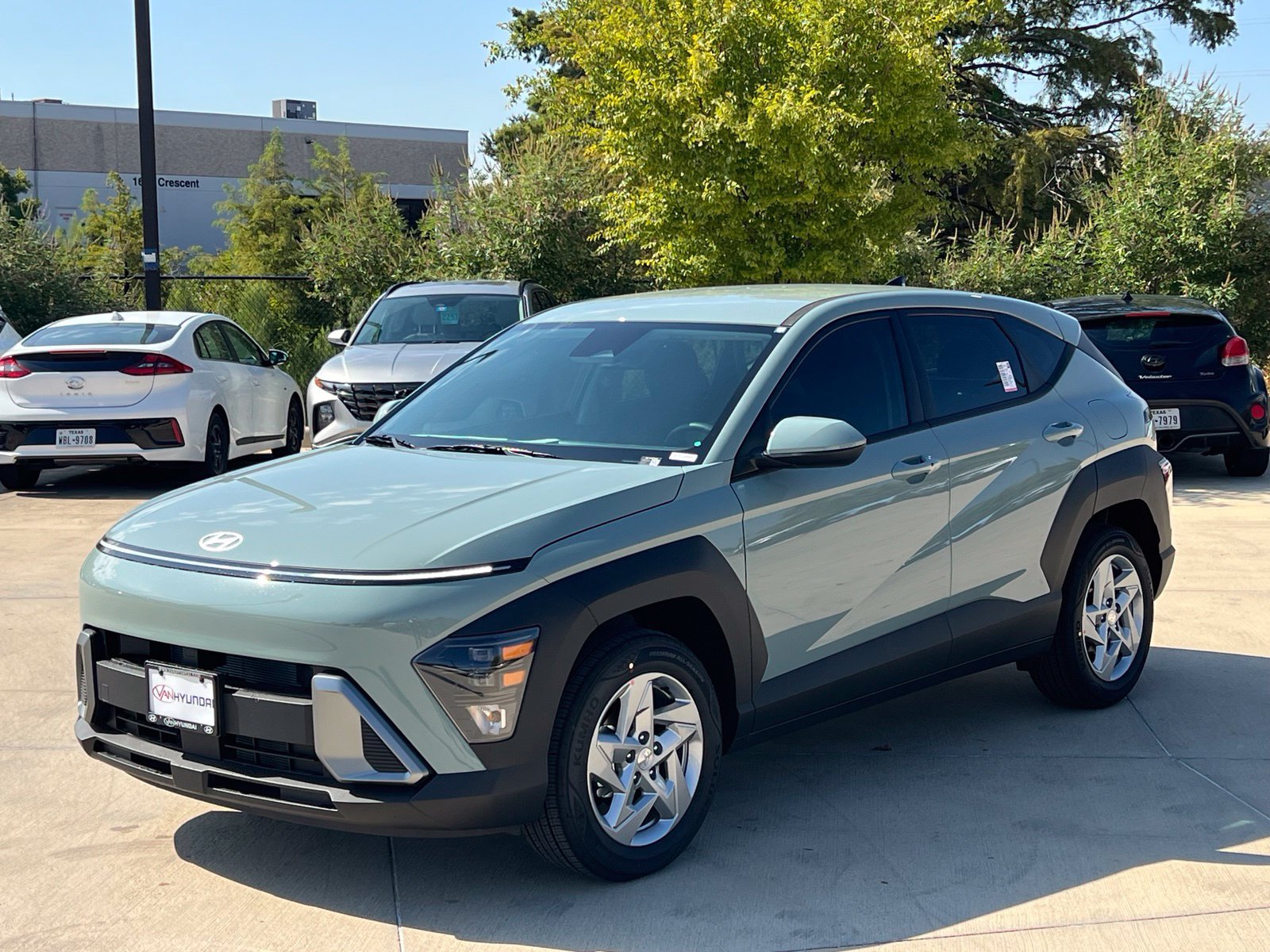 New 2027 Hyundai Kona SE FWD image 5