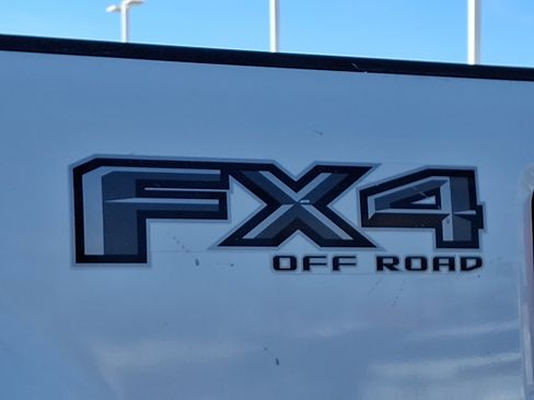 Used 2021 Ford F250 Lariat image 29