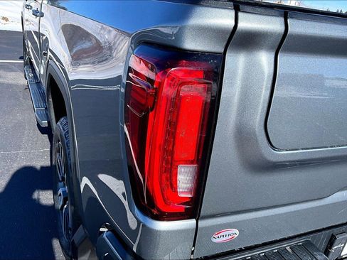 Used 2020 GMC Sierra 1500 AT4 w/ AT4 Premium Package image 32