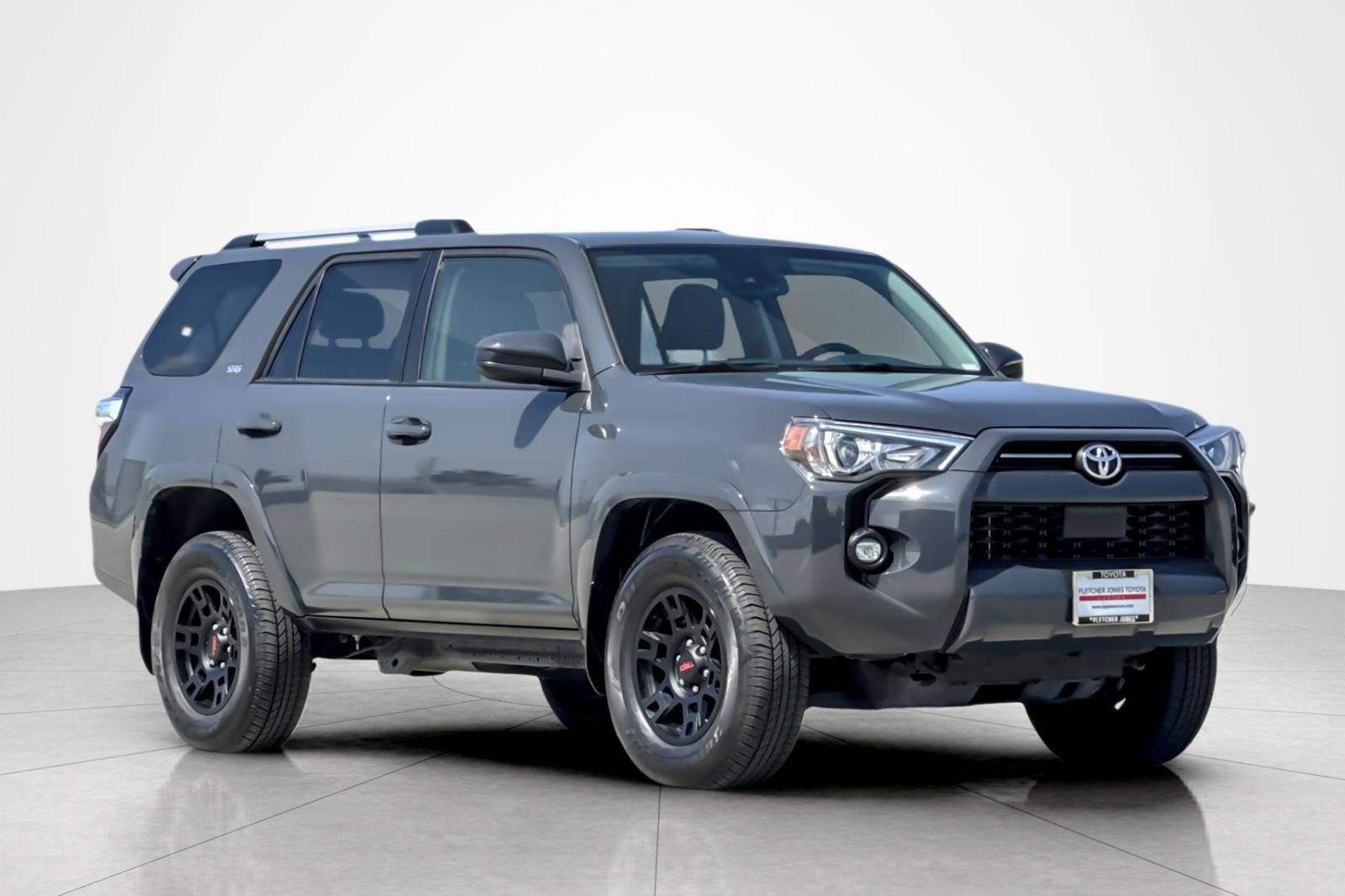 Used 2024 Toyota 4Runner SR5 AWD/4WD image 7