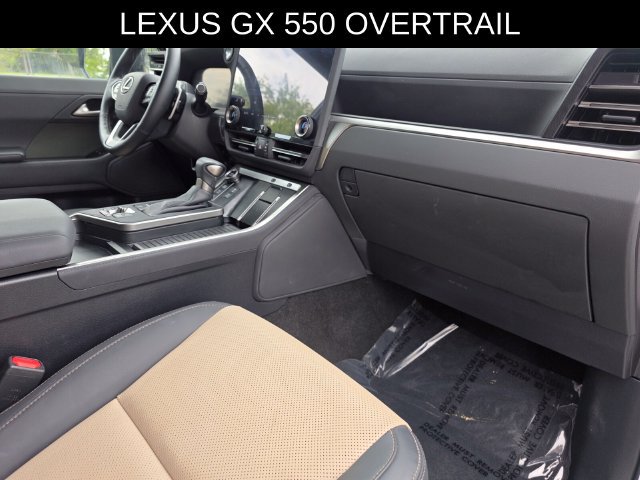 Used 2024 Lexus GX 550 AWD/4WD image 9