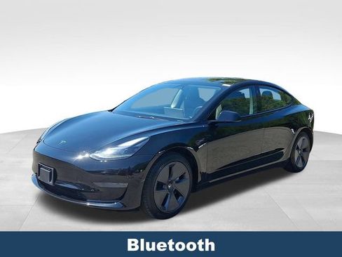 Used 2023 Tesla Model 3 Standard Range RWD image 4