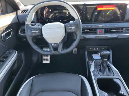 New 2025 Kia K4 GT-Line Turbo image 12