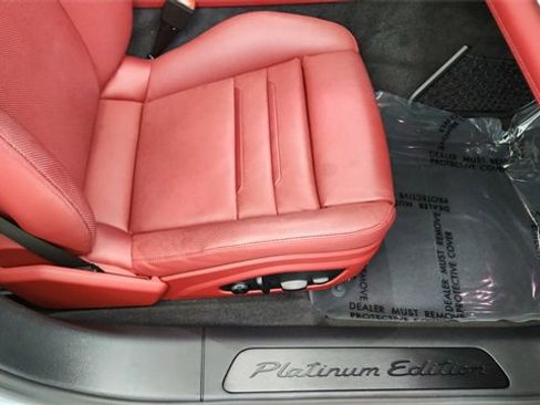 Used 2023 Porsche Panamera Platinum Edition image 22
