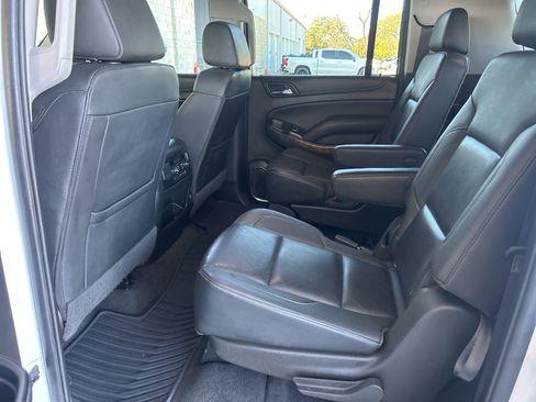 Used 2019 Chevrolet Suburban Premier image 11