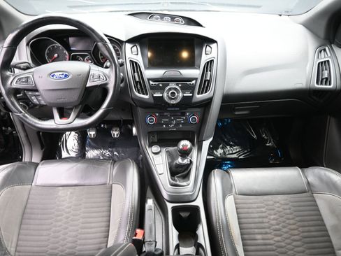 Used 2016 Ford Focus ST w/ Equipment Group 401A image 16