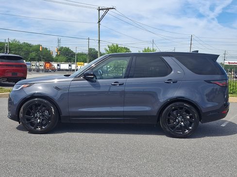Used 2025 Land Rover Discovery Dynamic SE AWD/4WD image 7