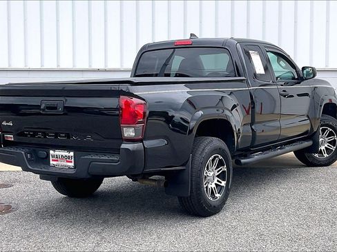 Used 2019 Toyota Tacoma SR AWD/4WD image 17
