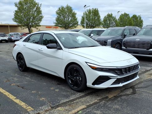 New 2026 Hyundai Elantra SEL Sport Premium FWD image 1