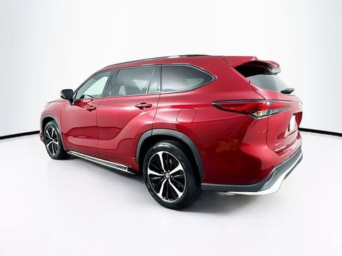 Used 2021 Toyota Highlander XSE image 7
