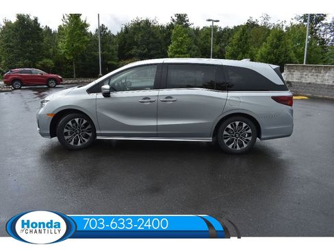 New 2026 Honda Odyssey Elite image 4