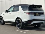 New 2025 Land Rover Discovery Dynamic SE image 3