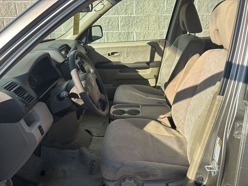 Used 2005 Honda CR-V LX image 5