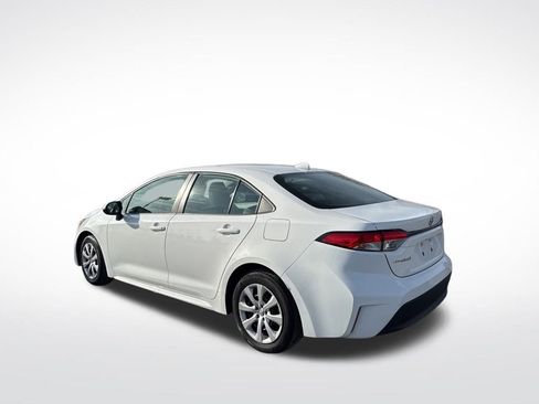 Certified 2024 Toyota Corolla LE image 3