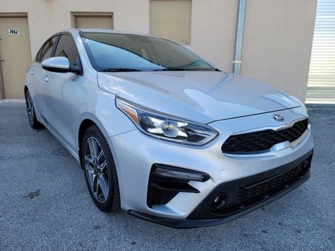 Used 2019 Kia Forte S w/ S Premium Package FWD image 5