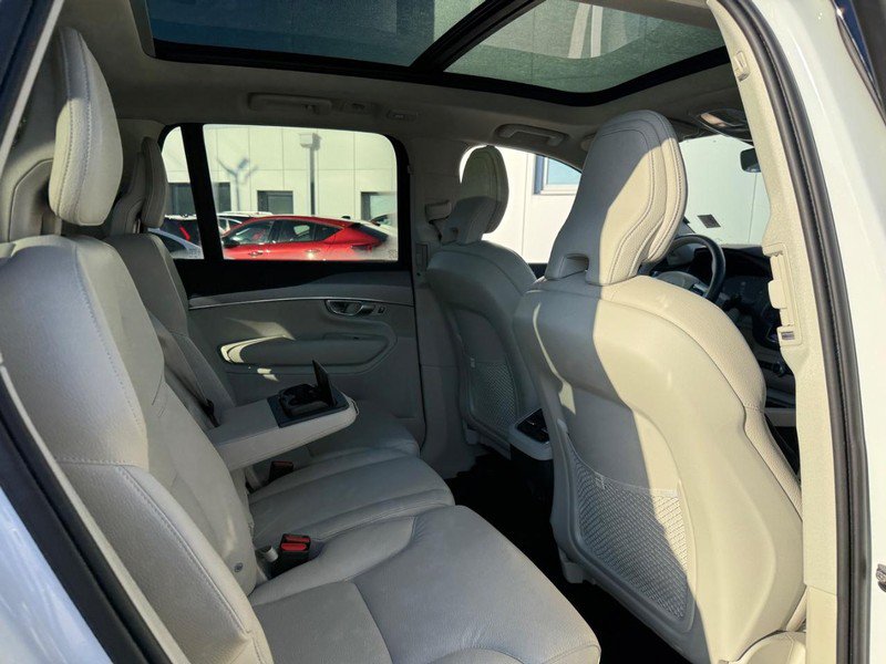 Used 2024 Volvo XC90 B5 Core w/ Protection Package Premier AWD/4WD image 12