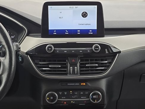 Used 2021 Ford Escape SE w/ Cold Weather Package image 25