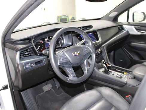 Used 2024 Cadillac XT5 Premium Luxury FWD image 16