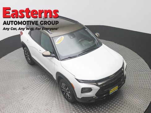 Used 2021 Chevrolet TrailBlazer ACTIV w/ Driver Confidence Package AWD/4WD image 3
