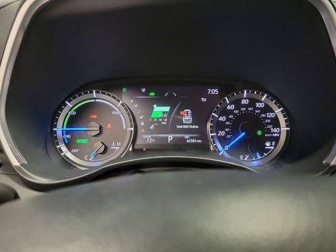 Used 2023 Toyota Highlander XLE AWD/4WD image 23