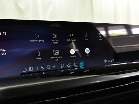 New 2025 Cadillac Escalade IQ Luxury 1 w/ LPO, Radiant Package image 7