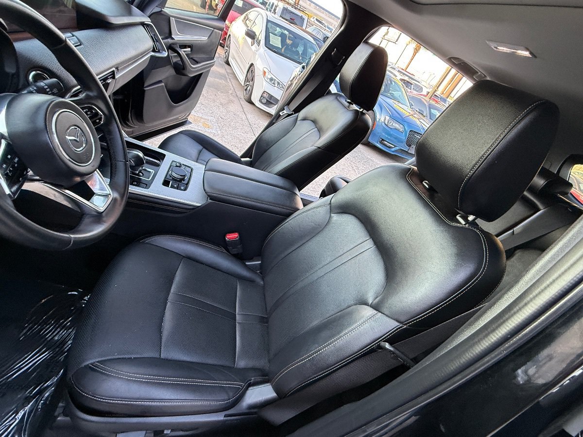 Used 2025 MAZDA CX-70 3.3 Turbo w/ Preferred Package AWD/4WD image 25
