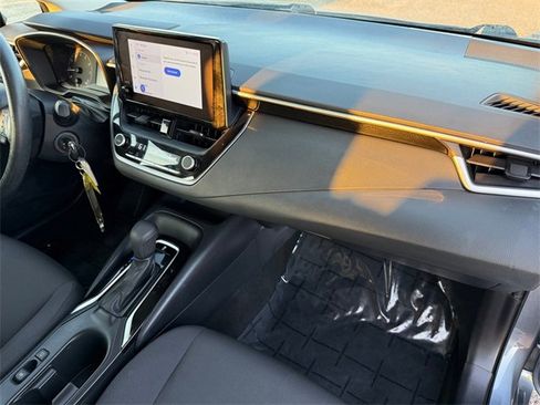 Used 2023 Toyota Corolla LE image 22
