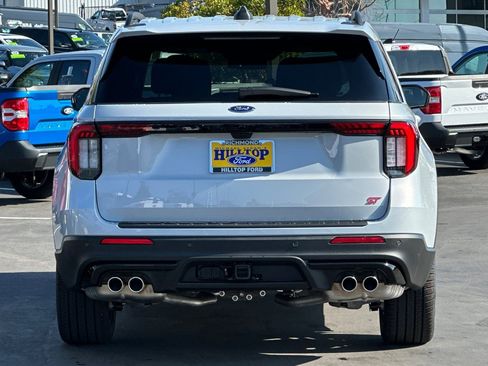 New 2026 Ford Explorer ST w/ Sun And Sound Package image 5