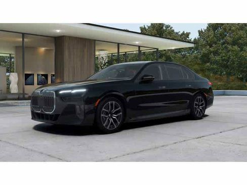 Used 2025 BMW i7 eDrive50 w/ M Sport Package image 1