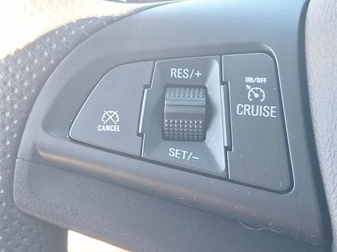 Certified 2022 Chevrolet Trax LS w/ Tint and Cruise Package image 32